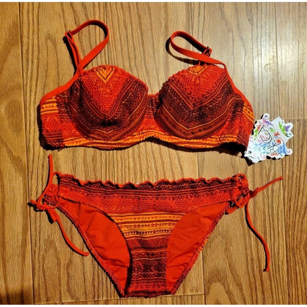 Vintage Y2k Becca Crochet Lace Underwire Bikini Set Micro Mini Low Rise Rasta S